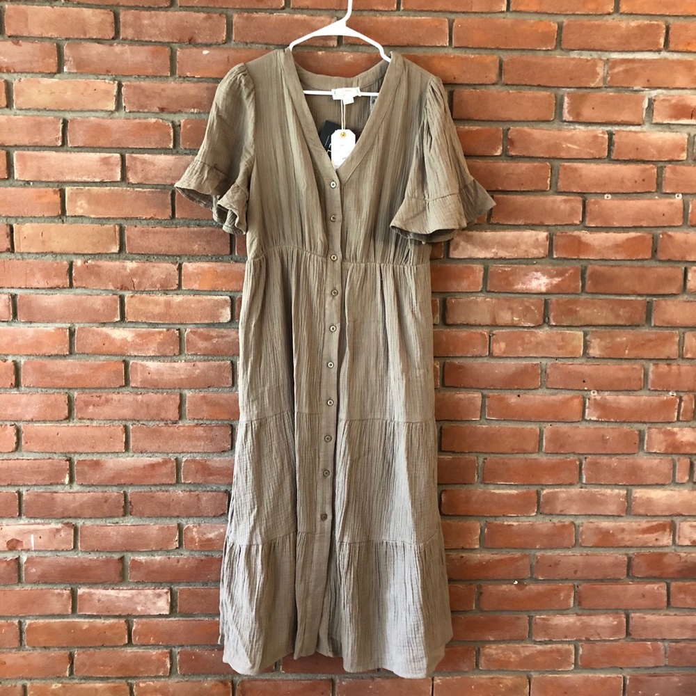 NWT Tiered Button Down Midi Dress